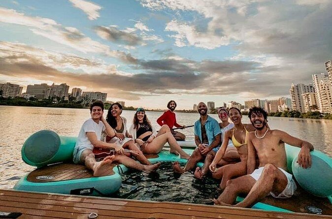 2-Hour Floating Hangout in Condado with Prosseco and Charcuterie - Timing your day in San Juan: late morning to afternoon slots
