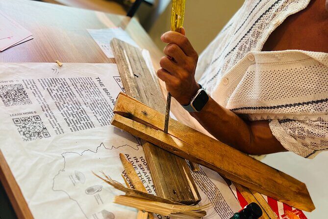 Caribbean Driftwood Making in San Juan - Duration and pacing: short but not skimpy