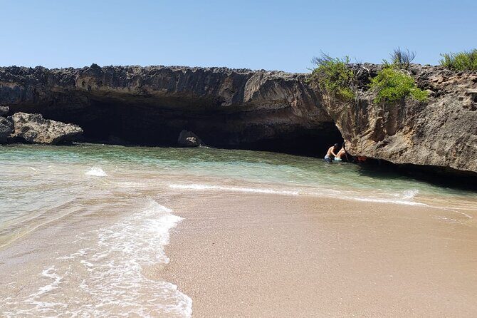 Hidden Gems of the North, Puerto Rico Private Tour - The Guide Makes It: Angel and Annie’s Approach