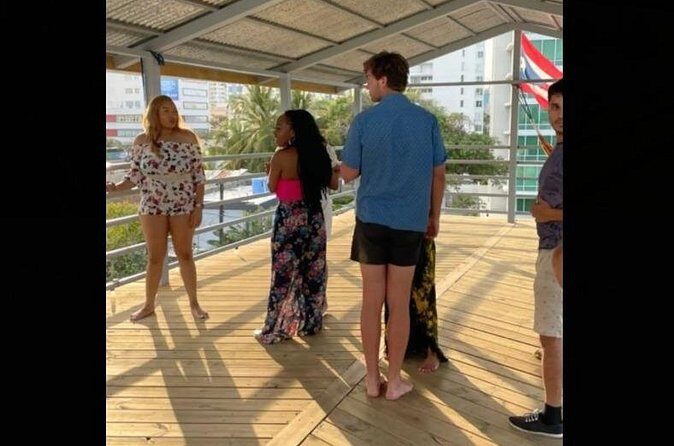 Learn Salsa in San Juan - Vivid beginner lesson - Sunset Views and Your Included Alcoholic Drink