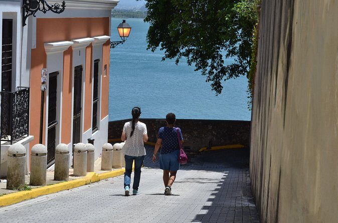 Old San Juan Immersive Walk: History and Culture - Plaza del Quinto Centenario, El Morro Views, and the Hostos Monument