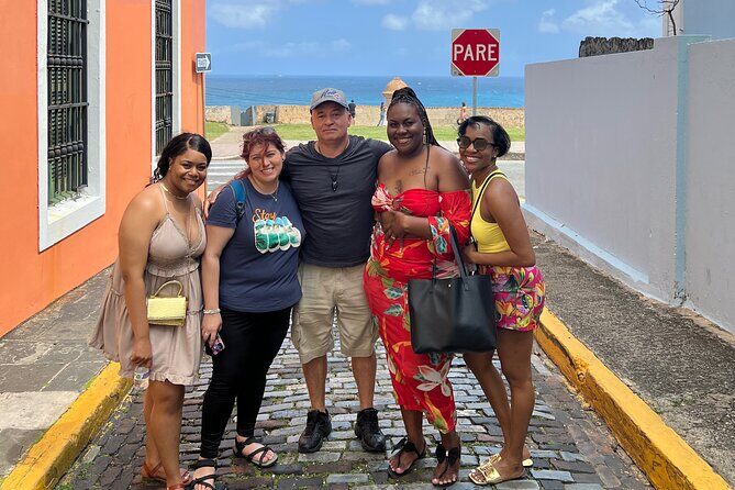 Old San Juan Tour in Spanish - Calle San Sebastián and the Festival Connection