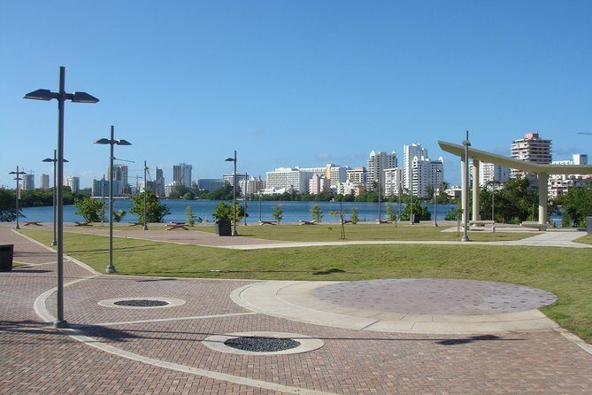 Puerto Rican Salsa Class and Night Out in San Juan, Puerto Rico - The practice hangout spot: where theory becomes dance-floor comfort