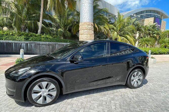 Puerto Rico Island Wide Transfer, Tesla Y Luxury SUV, Select Zone - The little things that make the difference at pickup: clean car and helpful drivers
