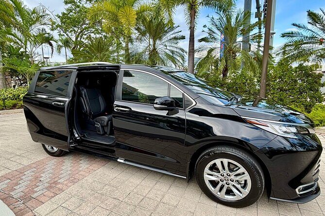 Puerto Rico Island Wide Transfers, Sienna Limited Luxury Minivan. - Meeting Your Driver: Where They Find You