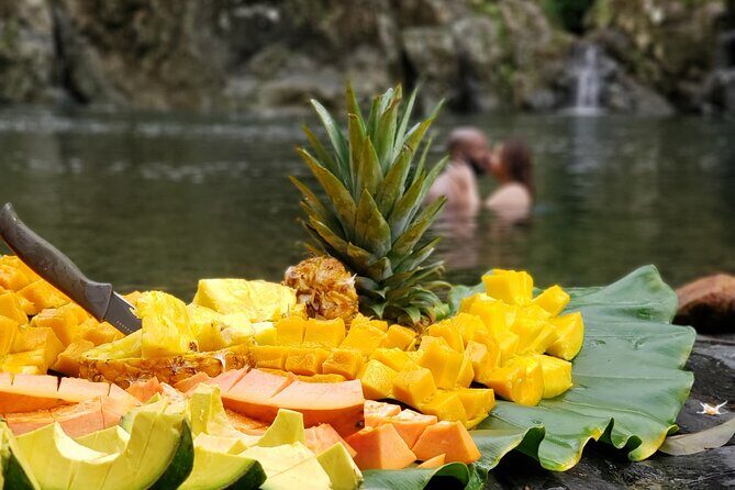 Rainforest River Hike and Waterfalls Adventure - Getting to El Yunque: SuperMax pickup and a fruit-stand break