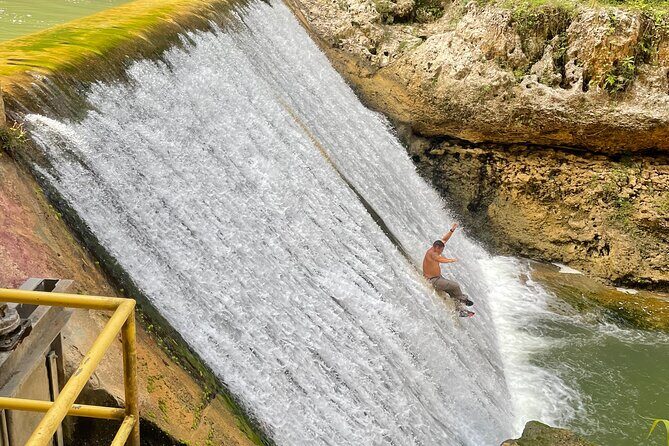 Slide Down the Largest Waterslide in Puerto Rico with Transportation - Puerto Rico’s biggest slide: what you’re really booking
