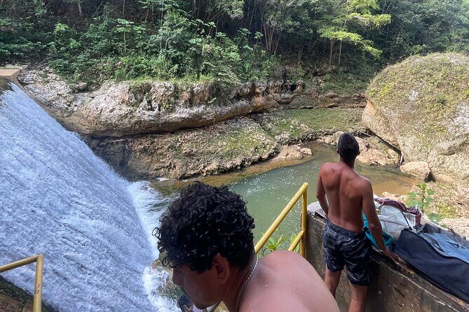 Slide Down the Largest Waterslide in Puerto Rico with Transportation - Getting there from San Juan: the Arecibo drive and timing