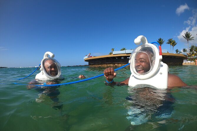 Underwater Sea Trek in San Juan: Explore Beneath the Waves - Guides, Safety, and Comfort: Why Carlos, Jorge, Luis, Matt, and Zach Get Named
